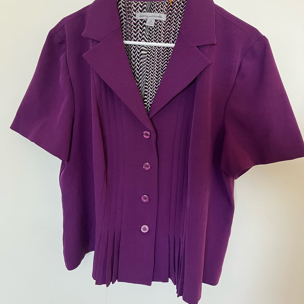 Danny and Nicole Short Sleeve Suit Jacket